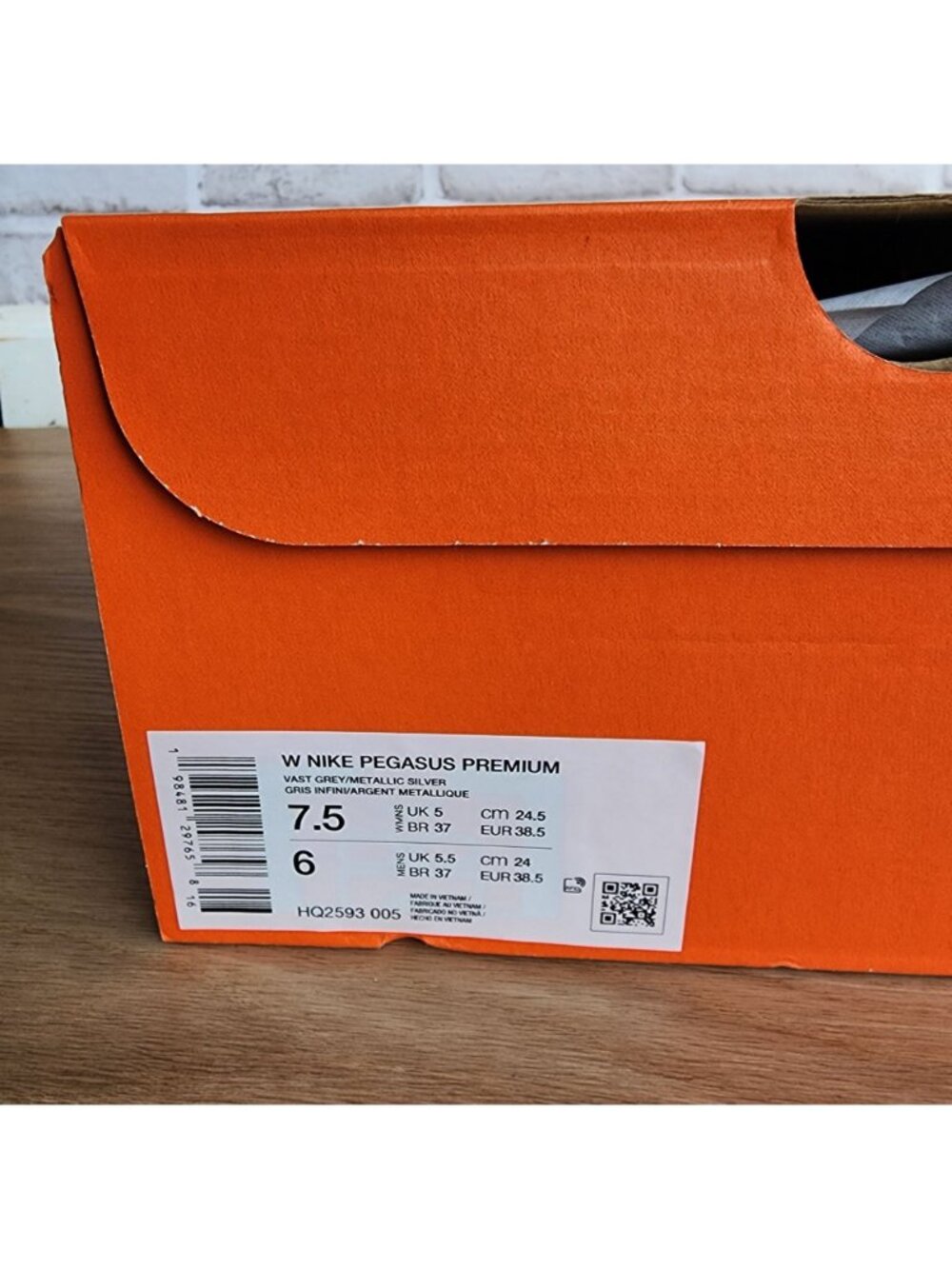 ⭐Nike Pegasus Premium Size 7.5 Women's Road Running Shoes Silver HQ2593-005⭐ - Picture 9 of 12